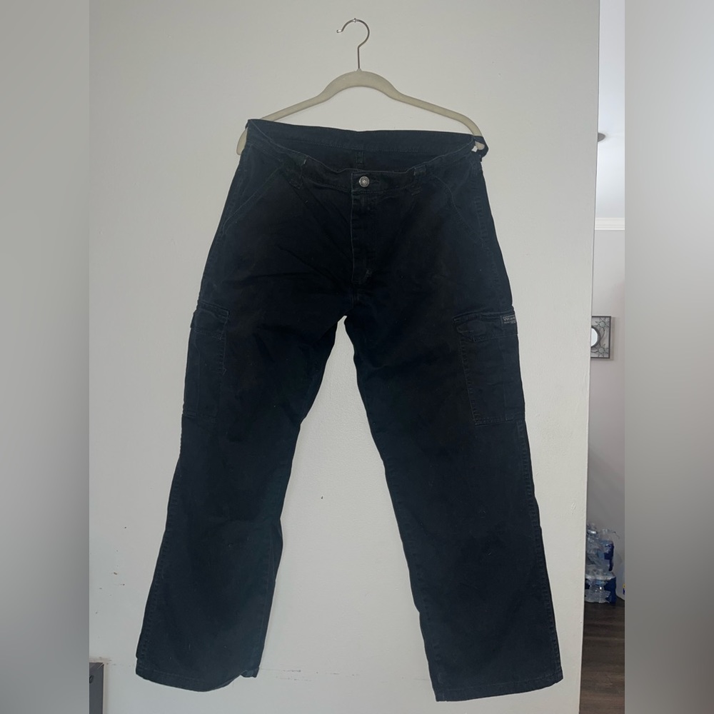 Wrangler - Black Cargo Pants